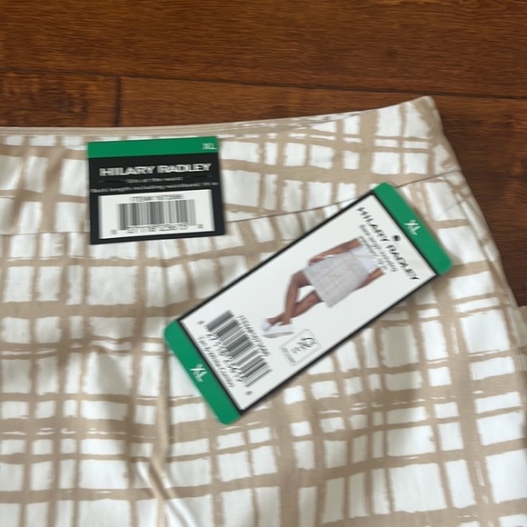 NWT Hilary Radley Womens Skort Skirt Black A Line Stretch Pockets Inner Shorts - Picture 11 of 13